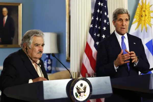 Parrilli contestó a Mujica que el Gobierno argentino “no coimea”