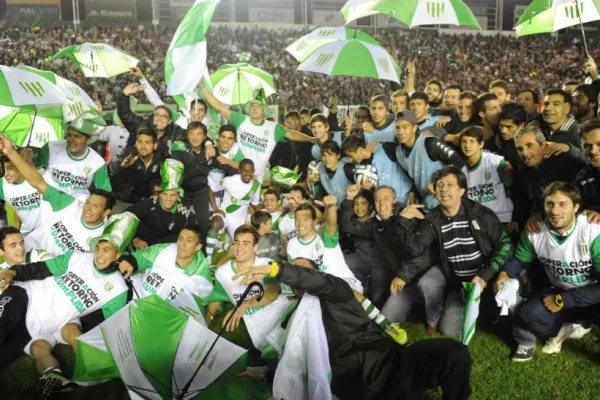 Banfield empató pero le alcanzó para festejar el ascenso