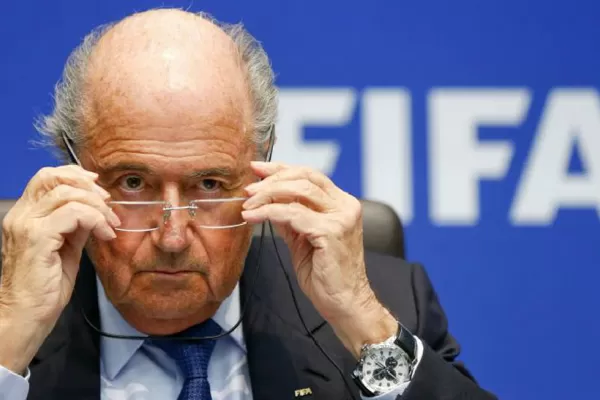 Blatter: Fue un error elegir a Qatar para el Mundial 2022