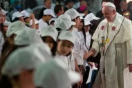 El Papa pidió a refugiados palestinos que lleven la Patria adelante