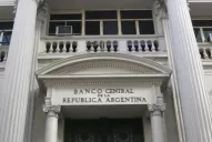 El Central congela los dólares para importaciones