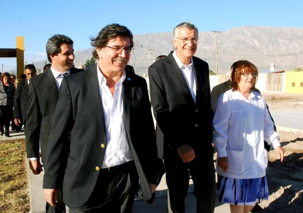 RESOLUCIÓN. Gioja dispuso que haya clases a la hora del partido. 