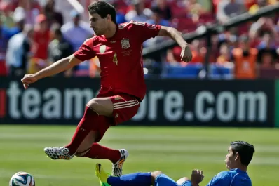 España le ganó 2 a 0 a El Salvador en Washington