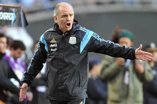 Sabella tiene pensada la base pero no el equipo para el debut argentino