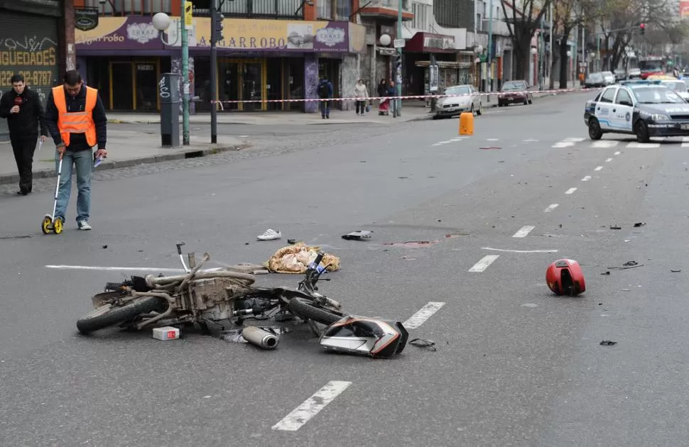INSEGURIDAD EN DOS RUEDAS. Los accidentes en motos, cada vez más habituales, pueden generar lesiones irreversibles en sus víctimas. la gaceta / archivo