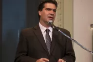 Capitanich se reúne con los bancarios para evitar nuevos paros