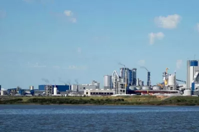 Argentina recurre nuevamente a La Haya por la ex Botnia y reevalúa su relación con Uruguay