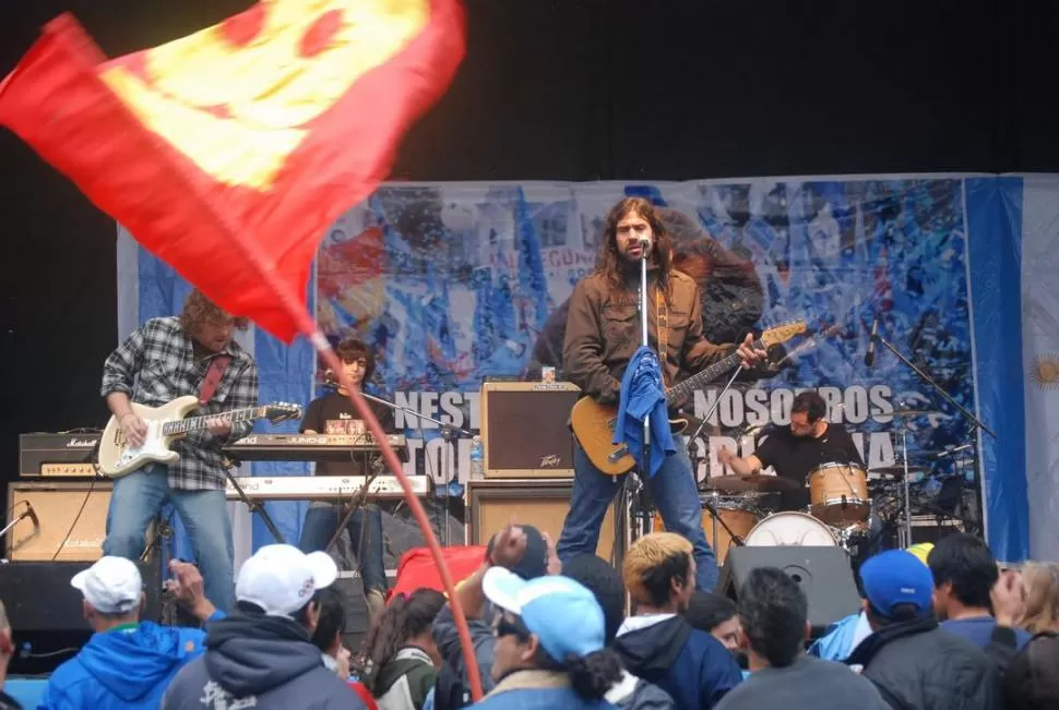 LÍDER DE LA MANCHA. Hará arder la ciudad en el aguante a Argentina. 