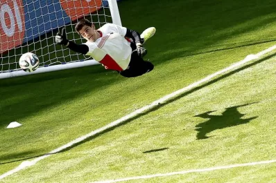 Debutan Bélgica, la supuesta revelación, y el árbitro Pitana