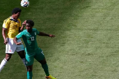 Colombia derrotó a Costa de Marfil y quedó con un pie en octavos