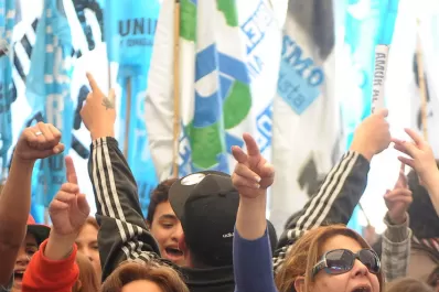 Marcha contra los “holdouts”
