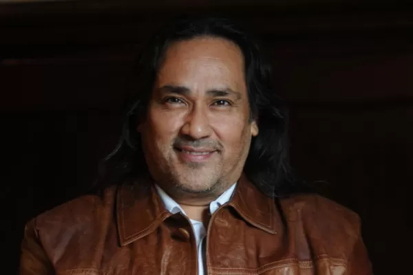 En un show distinto, Sergio Galleguillo debuta como actor