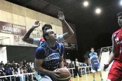 Tucumán perdió en el debut