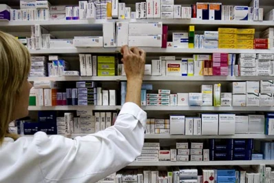 Ordenan a los laboratorios a que anulen los últimos aumentos en los medicamentos