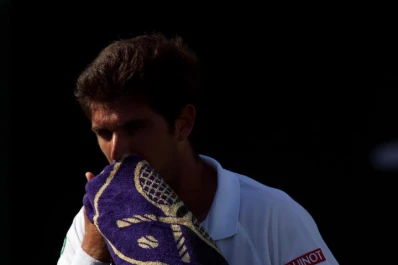 Mayer defiende el honor de la “legión” ante Baghdatis