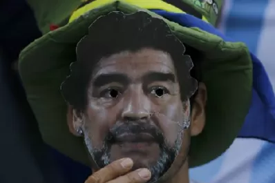 Maradona mirará el partido desde el hotel