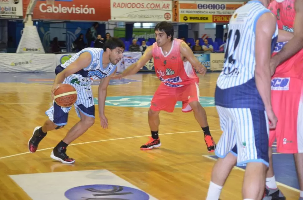 BUENA PRESENCIA. Jerónimo Sólorzano aportó seis puntos en Tucumán. 