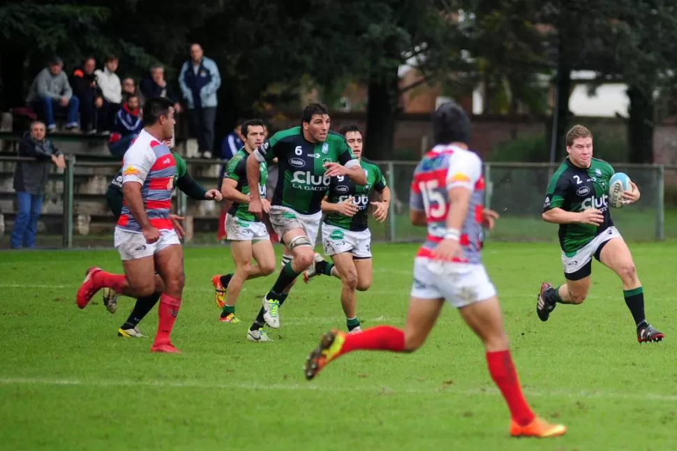 COMBINACIÓN. En el plantel “verdinegro” se cruzan la experiencia de jugadores como Julio Farías, con la juventud de otros como Gonzalo Manso y Augusto López. 