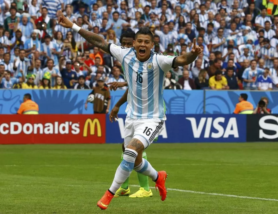 EL FESTEJO ESPERADO. Rojo siempre busca de arriba en cada pelota parada y ayer, como no sucedió antes, se le dio. 