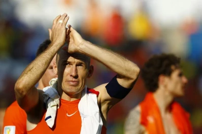 Robben apuesta por el perfil bajo y pide pensar sólo en México