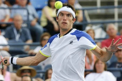 Mayer clasificó a octavos en Wimbledon