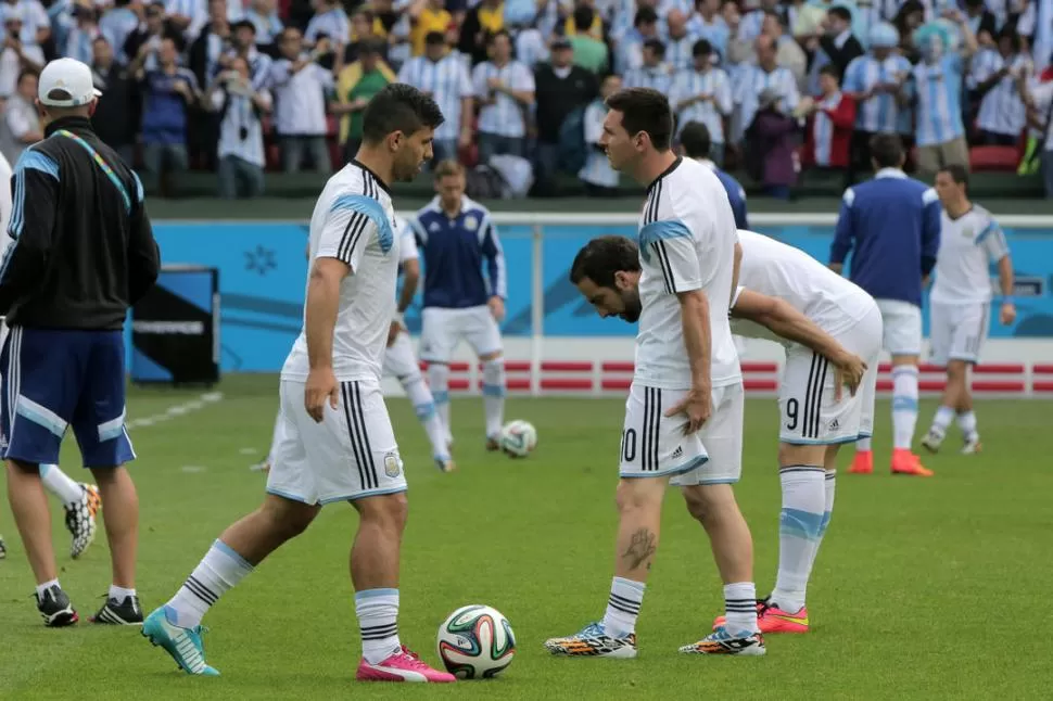 QUIERE VOLVER RÁPIDO. Agüero apuesta a recuperarse con la cámara hiperbárica. 