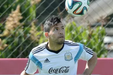 El Kun Agüero entrenó diferenciado, tras la lesión