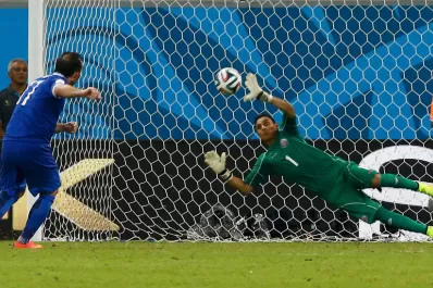 Costa Rica venció por penales a Grecia y se metió en cuartos de final