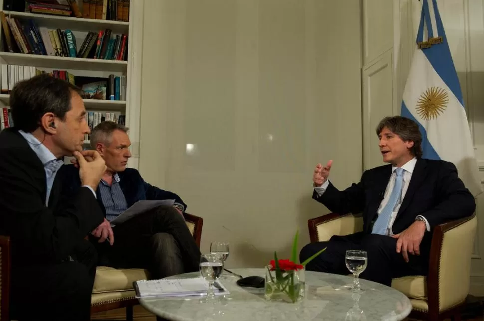 CON LA PRENSA. Boudou dialoga con Tenembaum y con Zlotogwiazda. télam