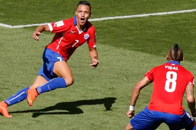 Escándalo en Chile: una panelista trató de indio horroroso a Alexis Sánchez