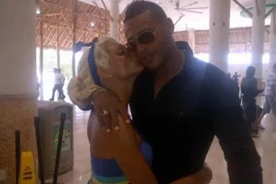 Sale a la luz un video porno de Peluche, el novio de Vicky Xipolitakis