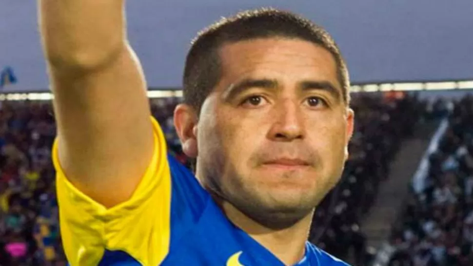 LIBRE. A partir de la medianoche de hoy Juan Román Riquelme no pertenecerá más a Boca Juniors y será jugador libre, al concluir el contrato de tres años que tenía con la institución y no llegar a un acuerdo económico con los dirigentes para su continuidad.