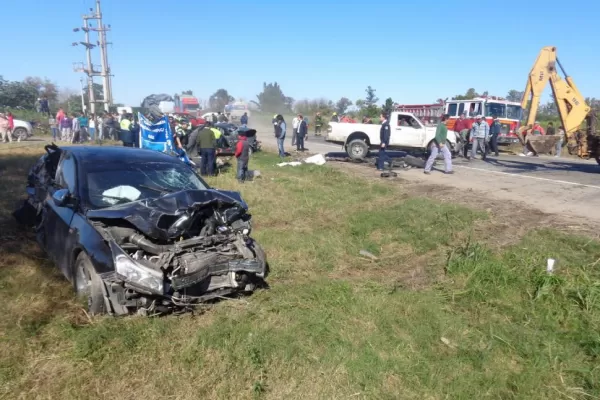 Dos catamarqueños fallecieron en un triple choque en Alberdi