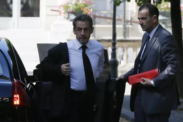 Sarkozy, primer ex presidente de Francia que queda detenido