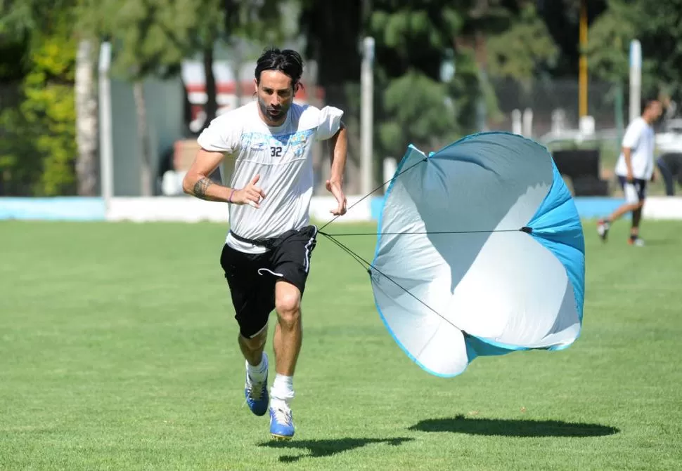 REFERENTE. Lucchetti se presentará hoy en el complejo de Agua para comenzar la pretemporada. El arquero fue uno bastión vital del grupo el torneo pasado. 