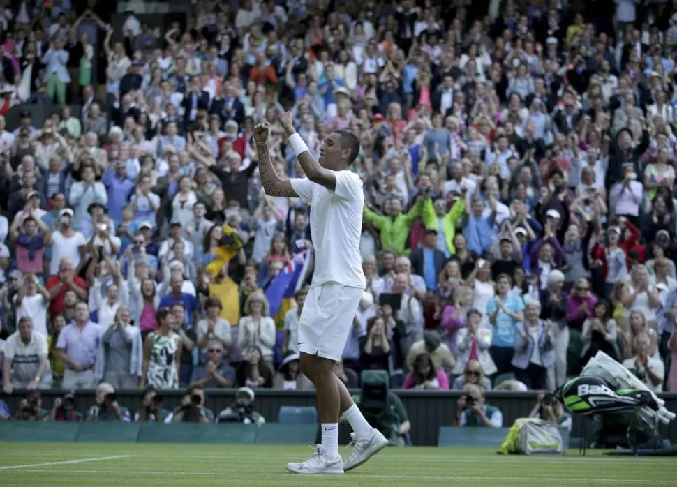 FIGURA EMERGENTE. Nick Kyrgios, el hombre del día de ayer en el césped inglés. 