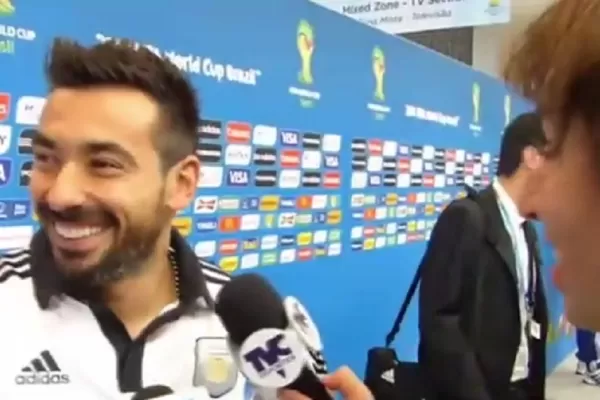 Lavezzi no quiso mostrar la panza y tiró una frase para enmarcar