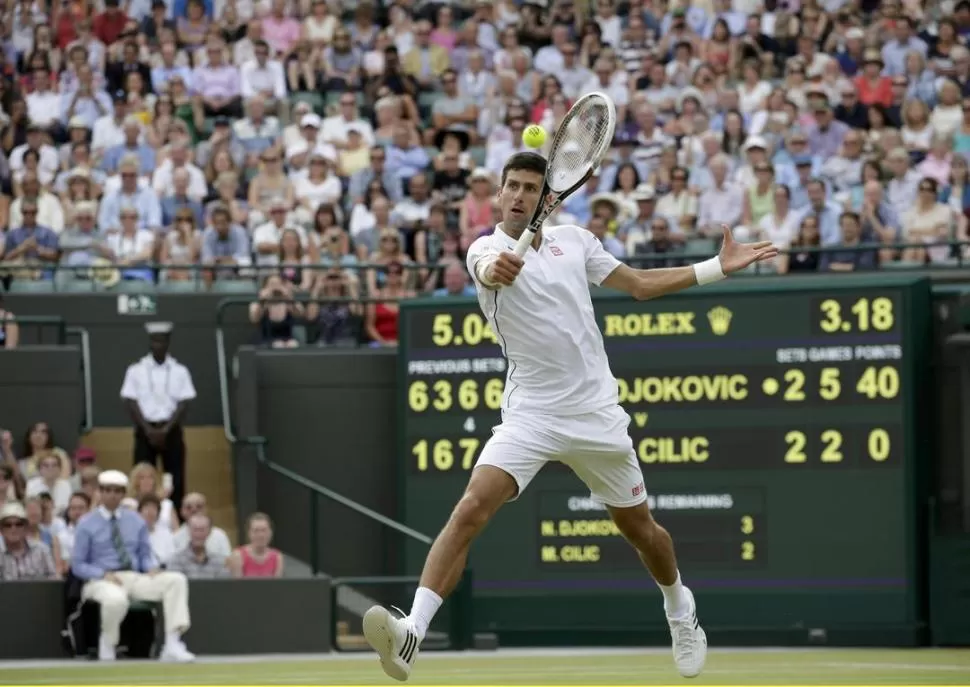 POR LA CIMA. Si Novak Djokovic gana, desplazará del N°1 al español Nadal. 