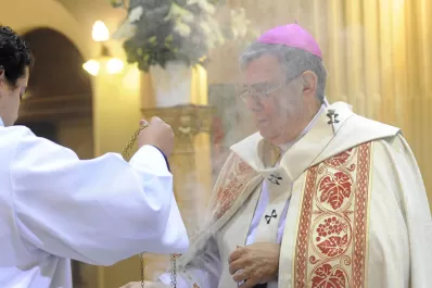 En el Tedeum, Zecca llamó a no claudicar en las responsabilidades