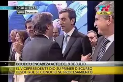Boudou le robó un beso a Randazzo