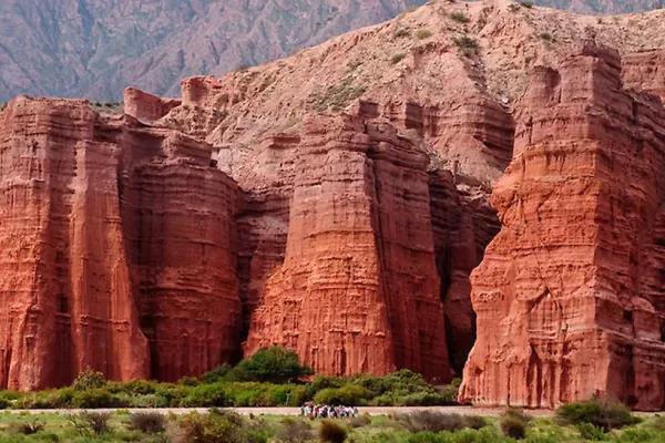 Salta agasajará mañana a los primeros turistas que lleguen a esa provincia