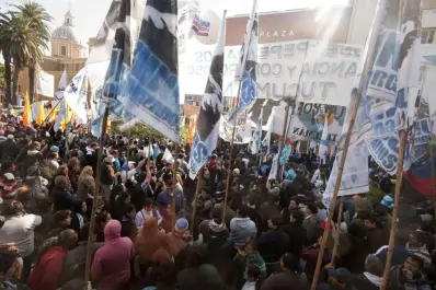 Los dirigentes fueron los dueños de la plaza