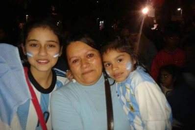 Golpes, empujones y botellazos en una esquina