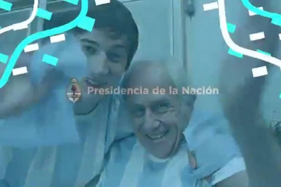 Levantan una publicidad del Gobierno en el que aparecía un actor porno