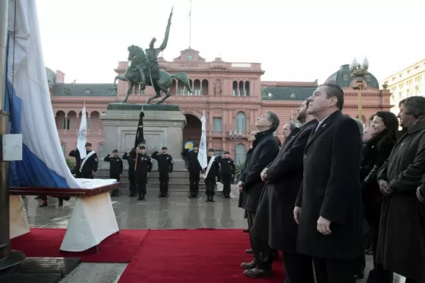En todo el país se celebró la fecha patria y se exaltó la vida democrática