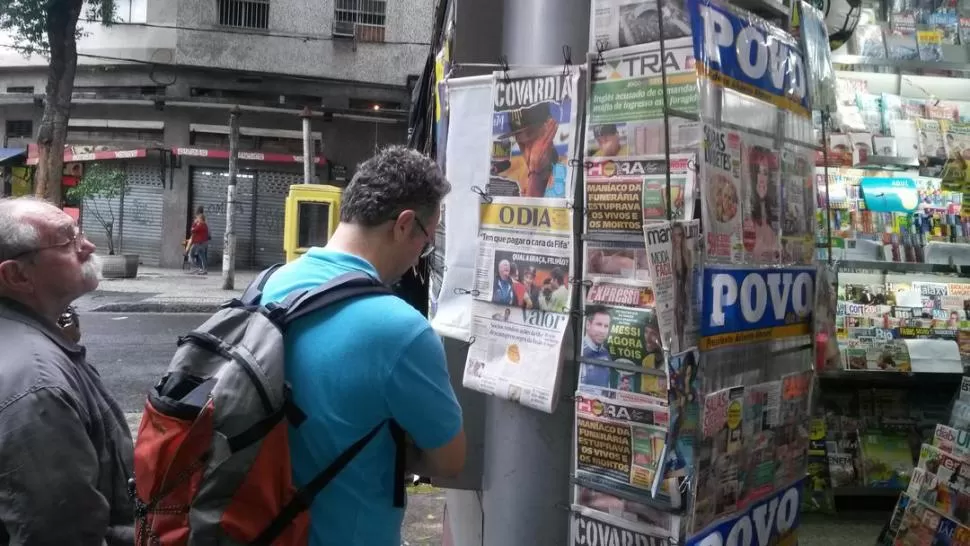 CHAU BRILLO. Las calles de Río perdieron la luz de lo que era un Mundial favorable a su selección. Hoy, apenas si hay color. la gaceta / foto de gustavo rodríguez (enviado especial)