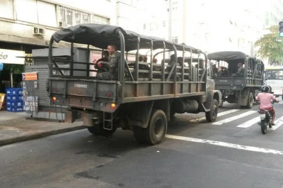 Río amaneció militarizada