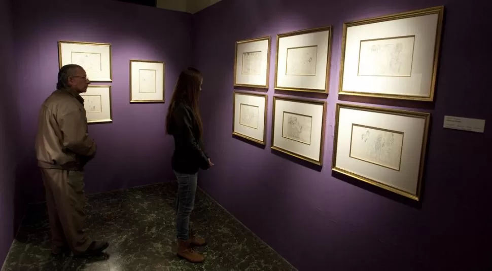 DESDE LA FIRMA. En la sala central, no hay prácticamente pared que no esté ocupada con un cuadro.  la gaceta / foto de diego aráoz