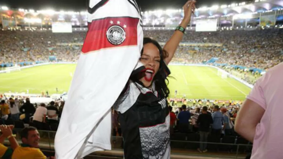 PRESENTE. Rihanna estuvo en la final del Mundial. IMAGEN DE EXCELSIOR.COM.MX