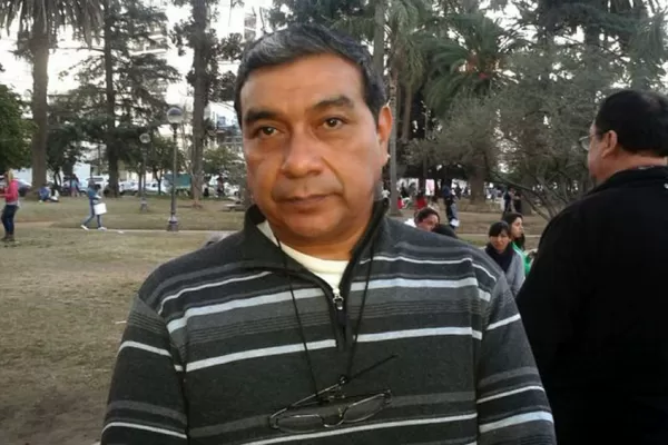 Padres y alumnos jujeños temen que se pierda el año por el paro en la UNT